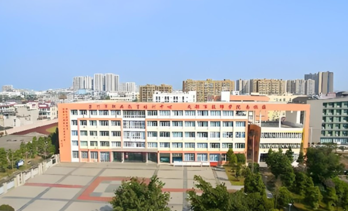 崇州市技工学校